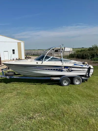 1995 Chaparral SST for sale This boat is in very good condition for a 95’. Has a Volvo Penta 8.1 QSI...