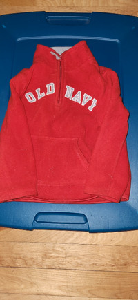 Old navy 3T red fleece sweater