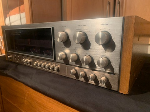 Vintage Kenwood KR-9340 Quad Receiver in Stereo Systems & Home Theatre in Windsor Region - Image 4