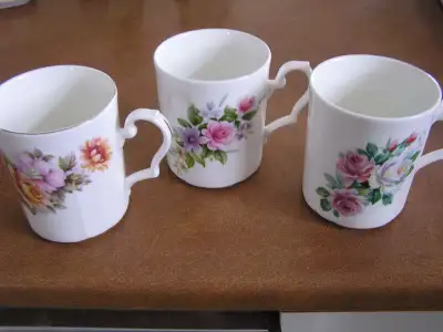 JASON English Bone China Tea Cup and Saucer with gold gilded trimming $20.00 Royal Vale English Bone...
