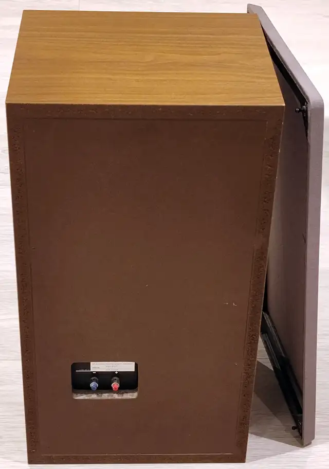 Sony SS-3150 Speakers in Speakers in Oakville / Halton Region - Image 6