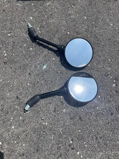 I'm selling a pair of original mirrors that came off my 2022 Husqvarna Svartpilen 401. These mirrors...