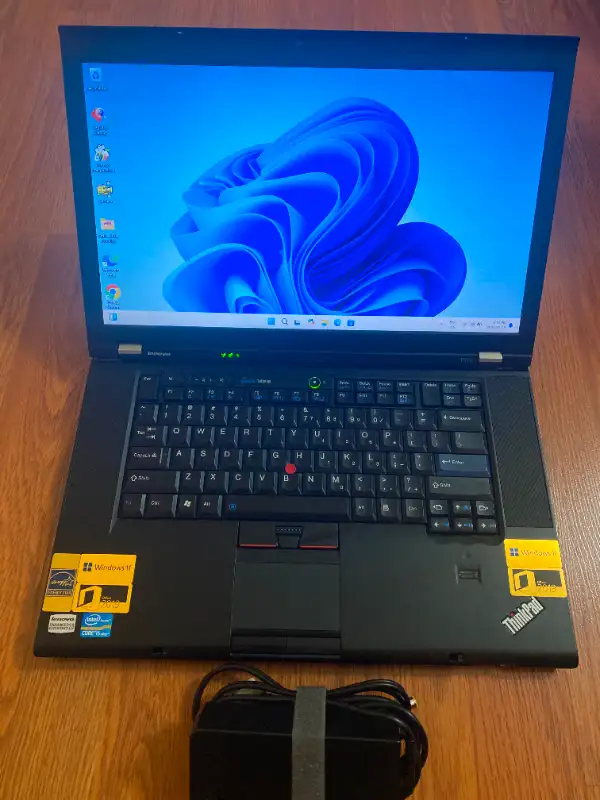 Core i5 Lenovo T520 Laptop, 2500mhz, 240ssd' 16gb' Windows 11 in Laptops in Mississauga / Peel Region - Image 2
