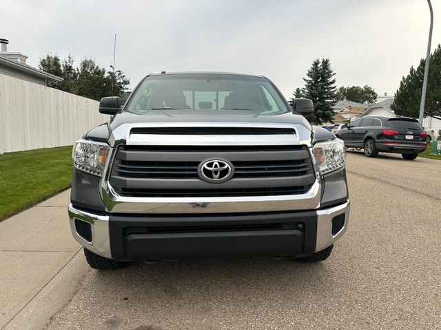 2014 Toyota Tundra 5.7L V8 4x4 in Cars & Trucks in Edmonton - Image 3