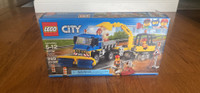 Lego City Sweeper Excavator 60152