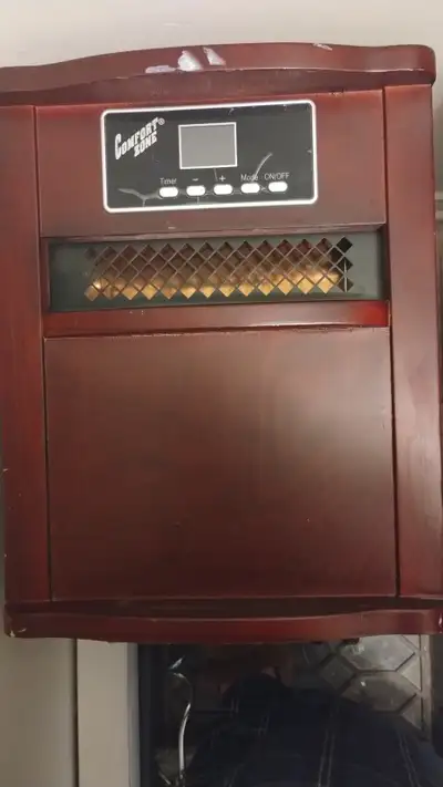 Comfort Zone CZ2032C 750/1,500-Watt 16” Infrared Quartz Wood Cab, View more