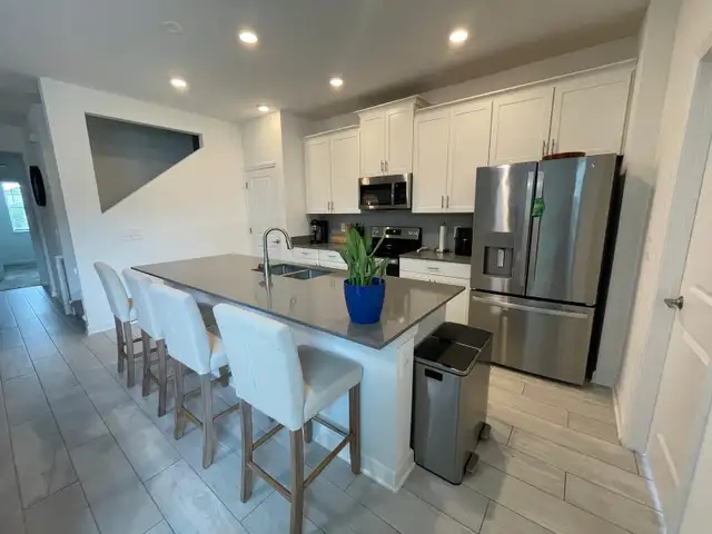 Resort-Style 4BR Townhome Near Lake Nona FL – Pet Friendly! in Florida in Canada - Image 5