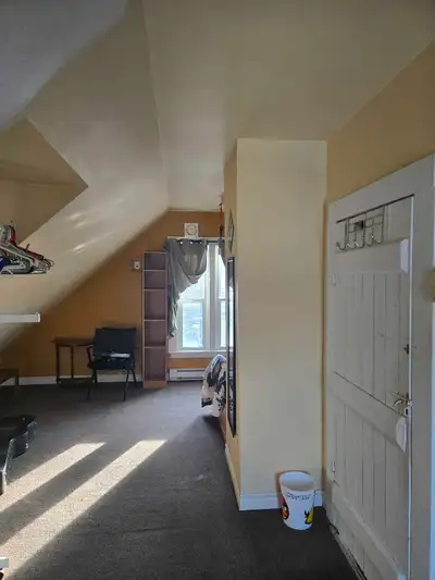 2 beds in 1 room for rent. all included. Kentville closed to valley regional hospital.