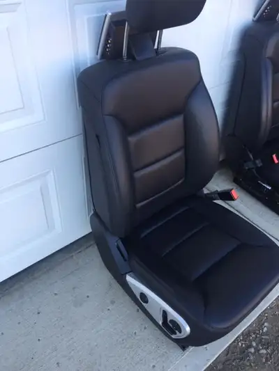 2006-2011 W164 MERCEDES ML GL FRONT- REAR LEATHER HEATED SEATS -I HAVE BLACK COLOR PASSINGER AND REA...