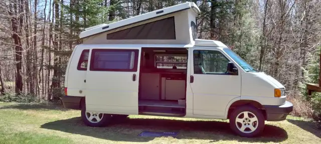 VW Eurovan 1995, camper Winnebago dans VR et caravanes dans Laurentides - Image 3