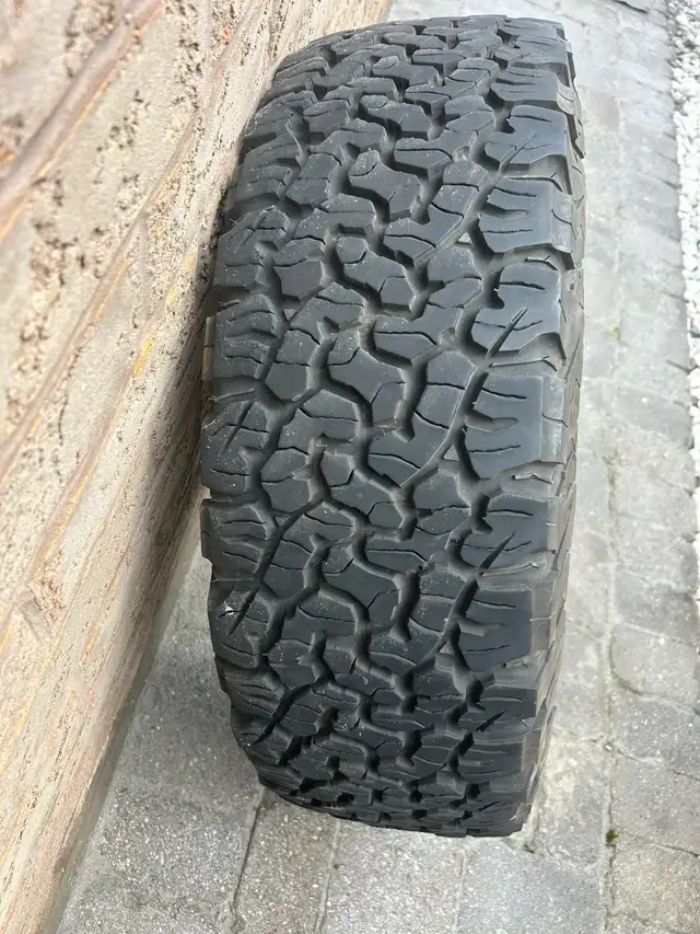 used Tires LT255/70R17 ( BF Goodrich).   Call at 4164005909 in Garage Sales in Mississauga / Peel Region - Image 4
