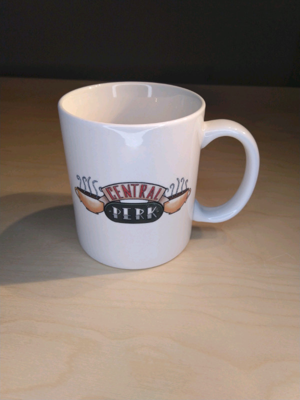 Licensed Friends Central Perk Coffee Mug in Arts & Collectibles in Winnipeg - Image 2