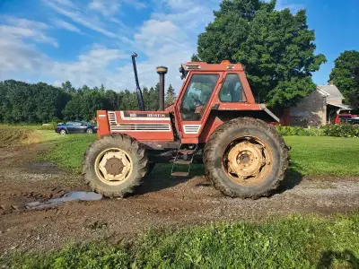 1380dt Hesston Good tires, clutch was done 200 hours ago 6820 hours