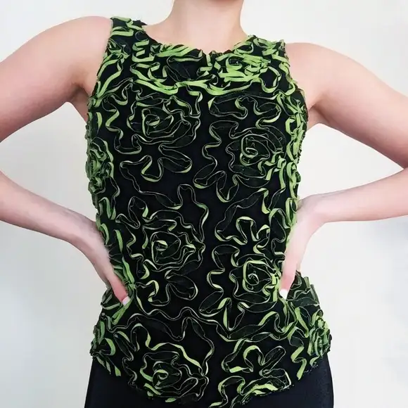 NWOT - Tribal - (Size S) Women's Swirl Sleeveless Blouse Top