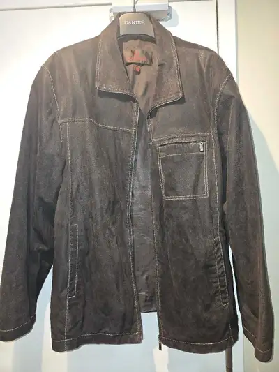Danier Mens Leather Jacket - Size XXL, View more