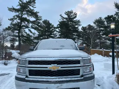 Chevy Silverado ext cab 4x4 six foot box in good shape no issues with the motor or tranny runs good...