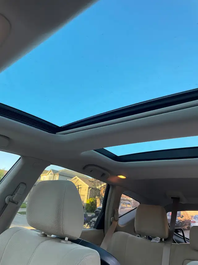 Nissan SUV in Cars & Trucks in Cambridge - Image 4