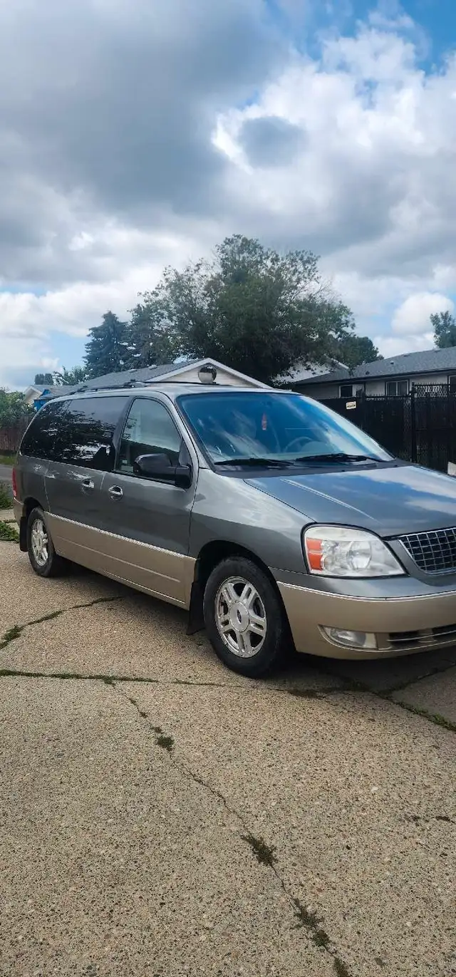 Ford freestar 2005 in Cars & Trucks in Edmonton - Image 3