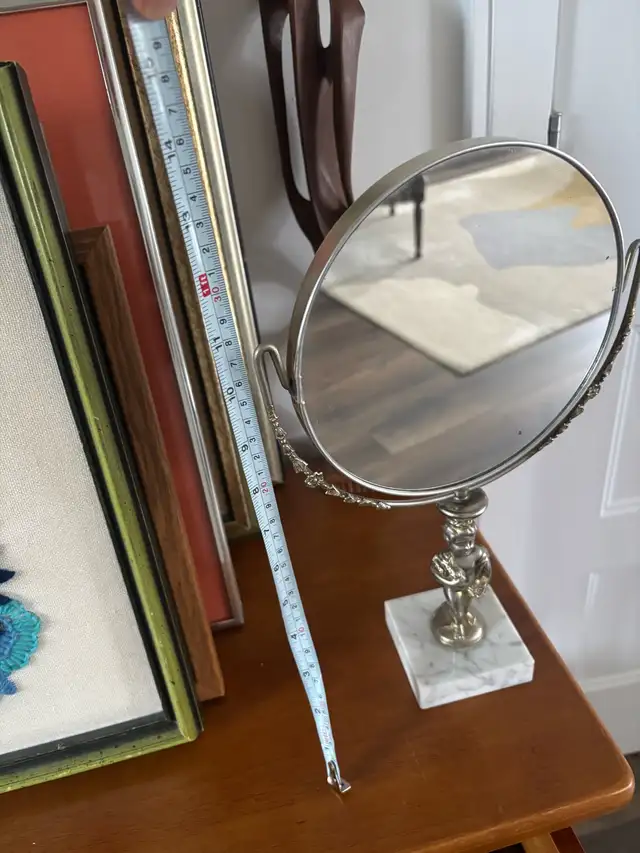 Antique Mid Century Marble Base Vanity Round Mirror in Home Décor & Accents in Ottawa - Image 6