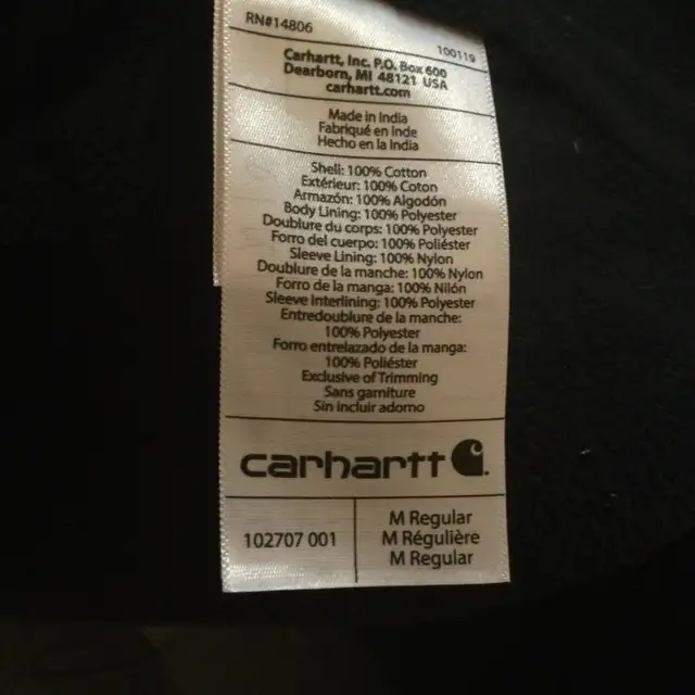 Carhartt mens medium jacket in Men's in City of Toronto - Image 5
