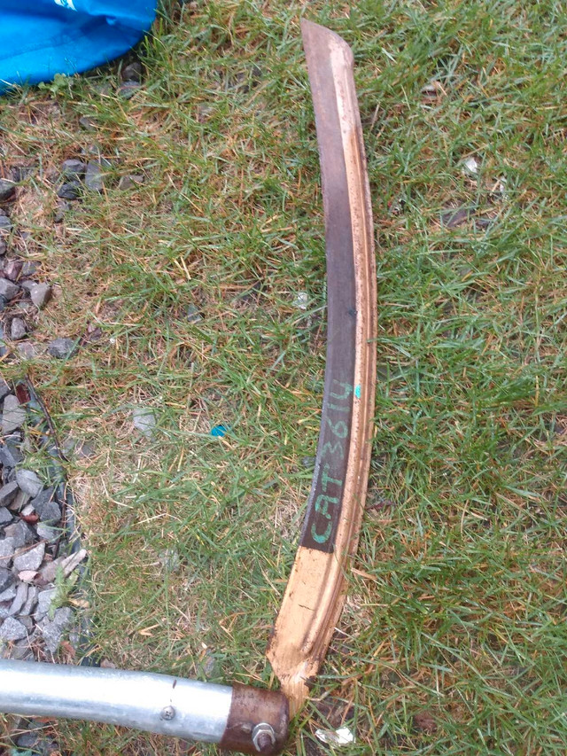 Aluminum scythe  in Outdoor Tools & Storage in Strathcona County - Image 3
