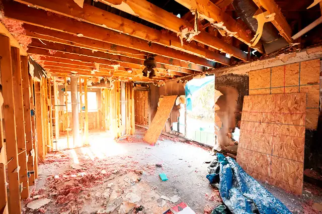 Demolition service in Renovations, General Contracting & Handyman in Edmonton - Image 4