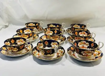 Antique Royal Albert tea cups and saucers. Heirloom motif. Price: looking for the best fair offer fo...