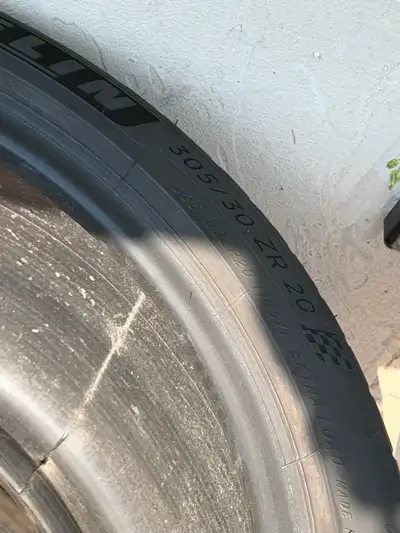 305/30 ZR20 (103Y) Bridgestone Potenza Sport tire DOT:2021 Temporary patch on one tire. Should be pr...