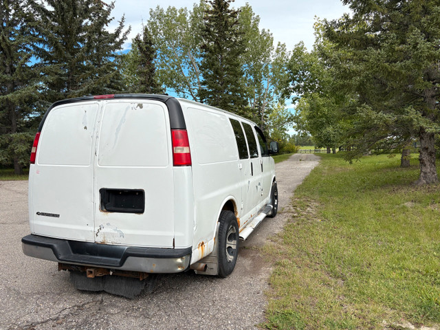2008 Work Horse in Cars & Trucks in Calgary - Image 2