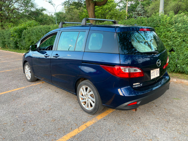 2012 Mazda 5. dans Autos et camions  à Ville de Montréal - Image 3