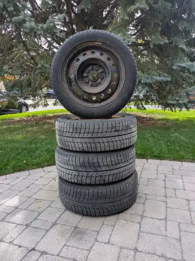 205/55 R 16 Lots of tread left Bolt pattern Toyota Matrix