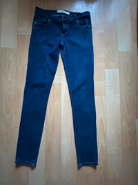 Abercrombie & Fitch jeans $15 size 27/31 4R stretch skinny