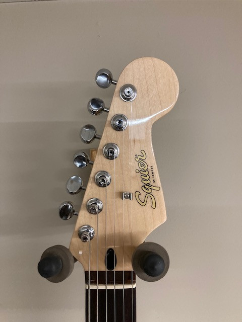Fender Squier Paranormal Nashville Stratocaster in Guitars in Edmonton - Image 3