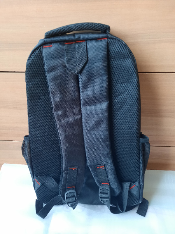 Google Logo Backpack in Bags & Luggage in City of Toronto - Image 2