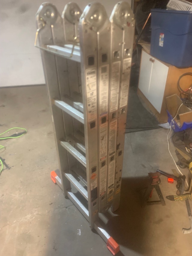 Krause 16 ft Folding ladder Ladders & Scaffolding La Ronge Kijiji