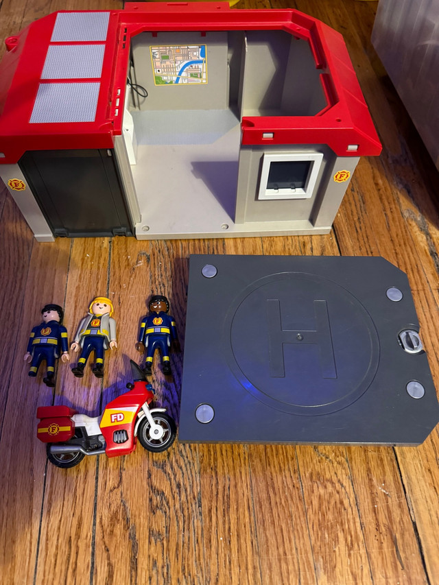 Playmobil Fire Station in Toys & Games in City of Toronto
