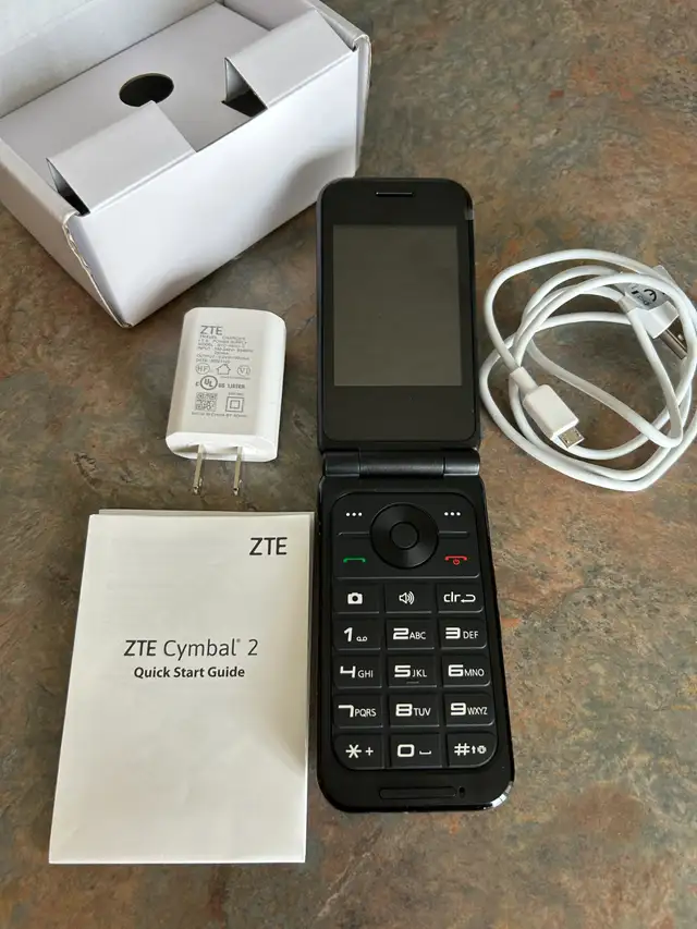 ZTE CYMBAL 2 - FLIP PHONE in Cell Phones in Downtown-West End - Image 3