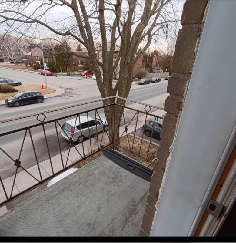 2 Beds 1 Bath - Apartment Only first month 1150$ September 1st 7 — photo 3