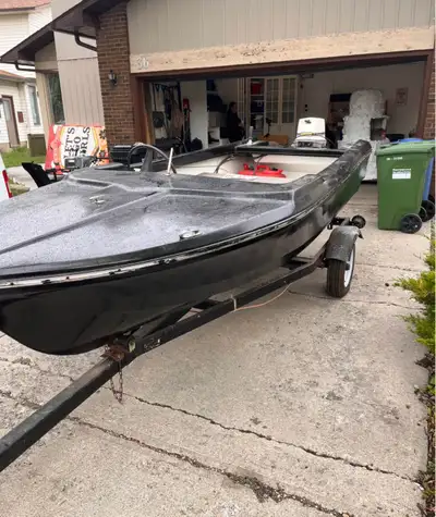 No trailer . Can deliver !