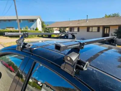 SportRack SR1002 Complete Roof Rack System, Black, 2-pc Universal fir adjustable Paid $370 located i...