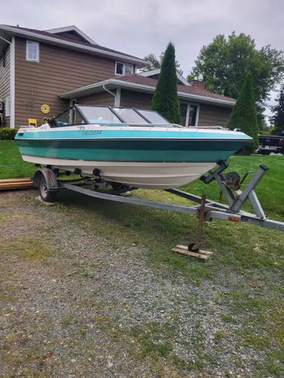 Good old boat. Needs some work .Carb needs overhaul . Great boat for towing biscuits and water skiin...