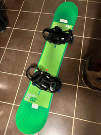 Burton custom snowboard with bindings 162W cm