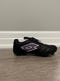 Excellent Condition Soccer Cleats Girl or Boy!