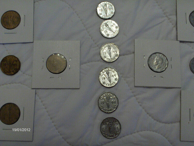 Coins - Victory Nickels 1945 Silver coloured in Arts & Collectibles in Kitchener / Waterloo