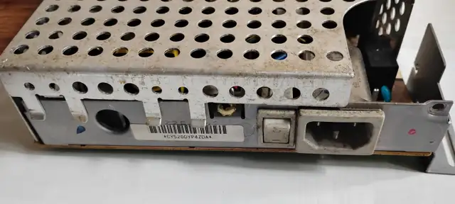 Vintage Apple Power Mac 5200/75LC computer power supply in Laptop Accessories in City of Toronto - Image 4