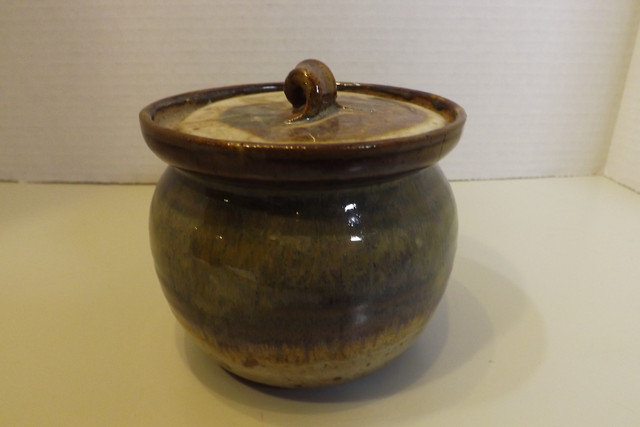 Pottery Lidded Bowl Trinket Dish in Blue/Teal/Brown in Home Décor & Accents in Calgary - Image 4