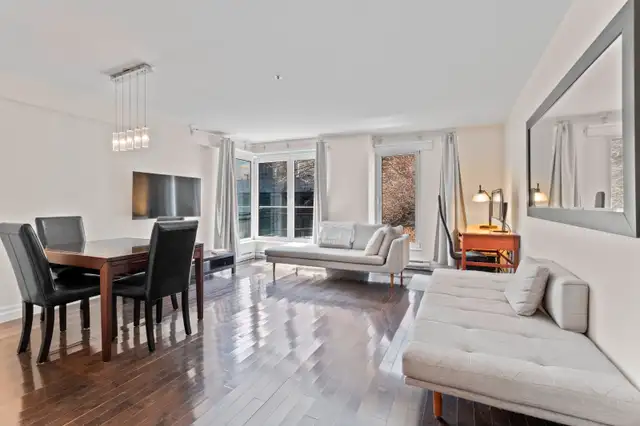Old Port ALL INCLUDED condo for rent.62868539047169124