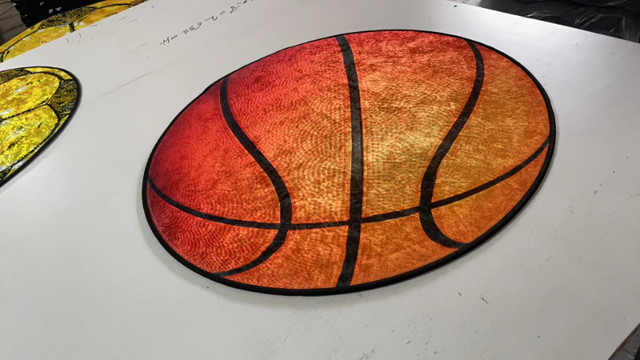 basketball-shaped rugs, bedroom area rugs with basketball shape in Rugs, Carpets & Runners in Vancouver - Image 3