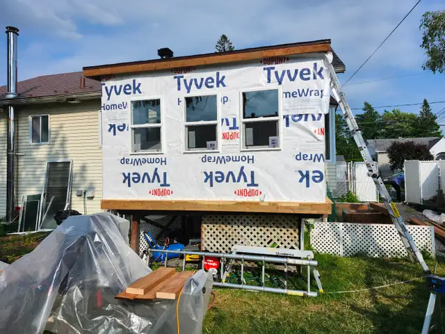 2 Handymen570156317567232007