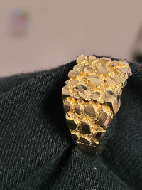10k solid gold large nugget ring $400 obo